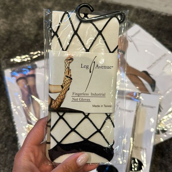 ALL FOR 40 DOLLARS (ONE SIZE) - Picture 9 of 10